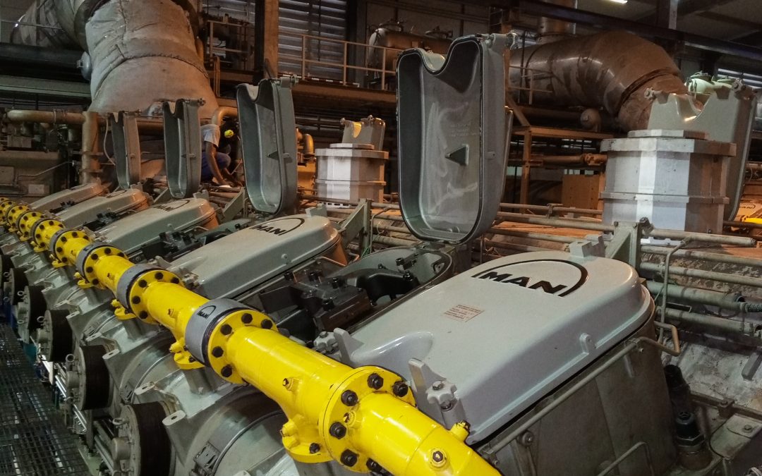 Opérations de maintenance à la centrale thermique de Cap Lopez